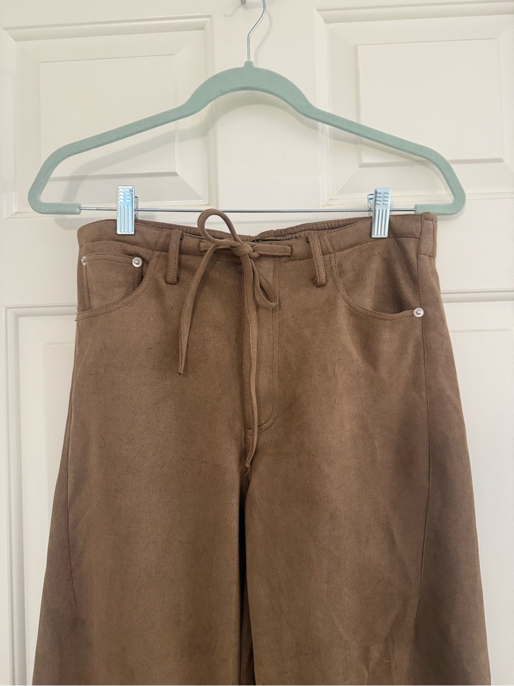 LIONESS Dusty faux suede pants slight barrel - Picture 7 of 14